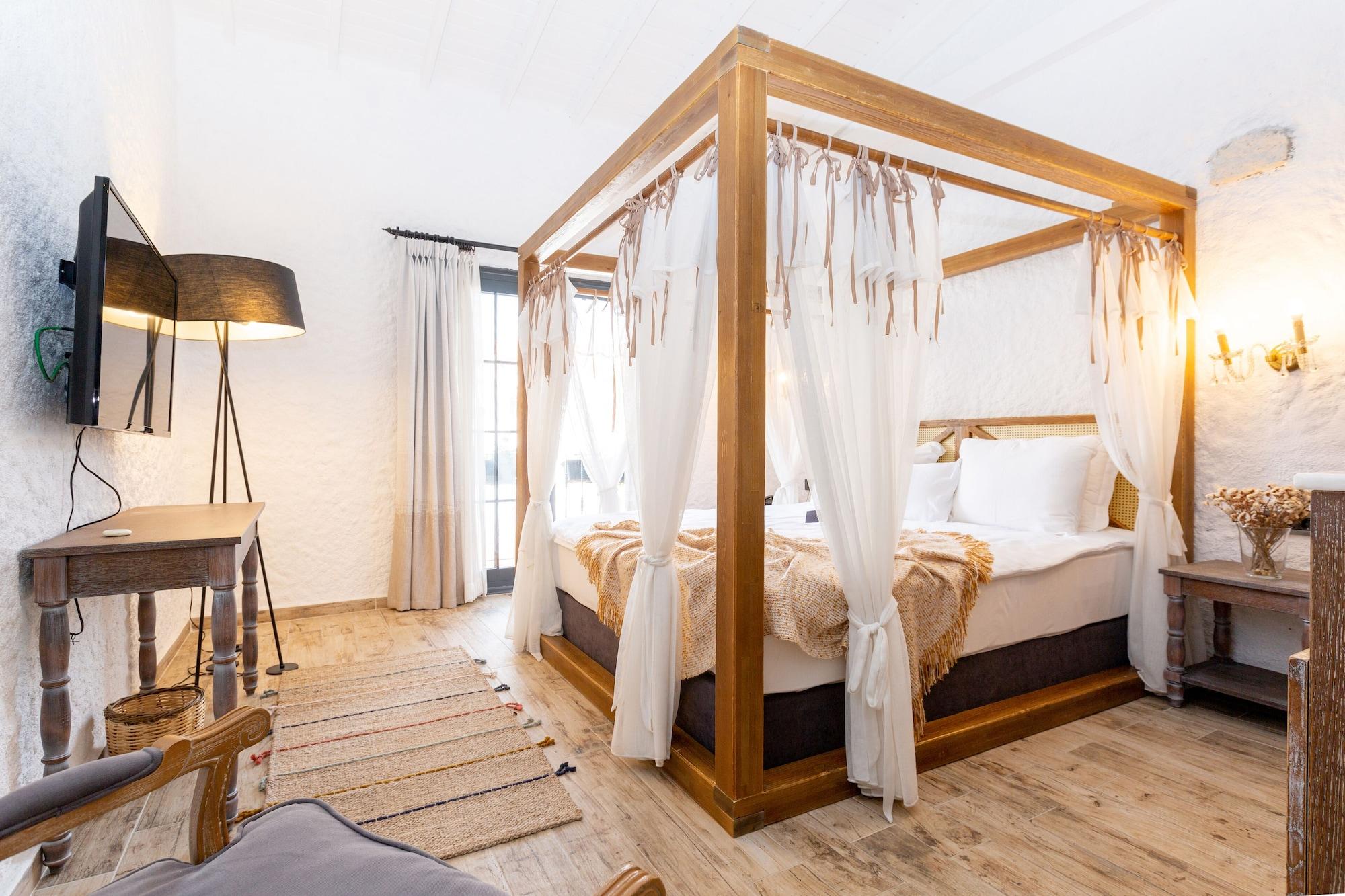 Alachi Hotel อาเลอเจอติ ภายนอก รูปภาพ